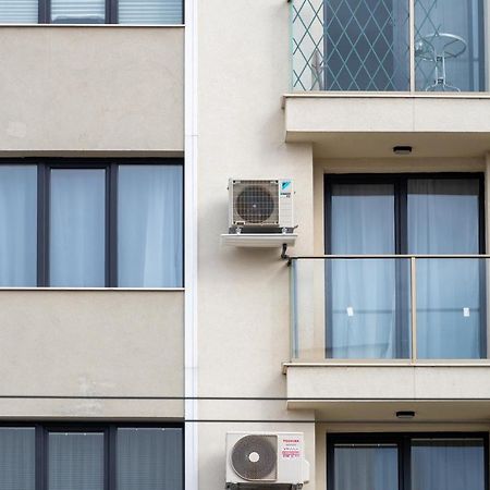 Sunny 1Bdr Apartment Near Center Софія Екстер'єр фото