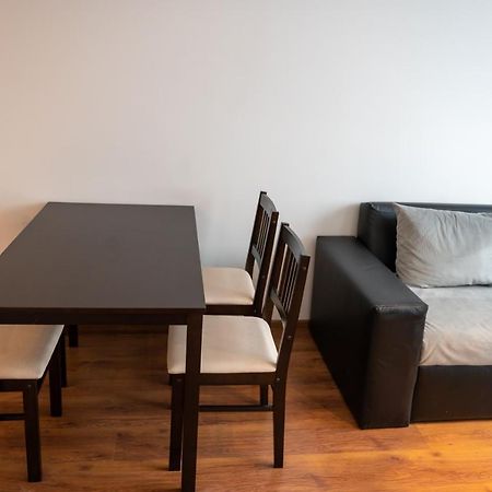 Sunny 1Bdr Apartment Near Center Софія Екстер'єр фото